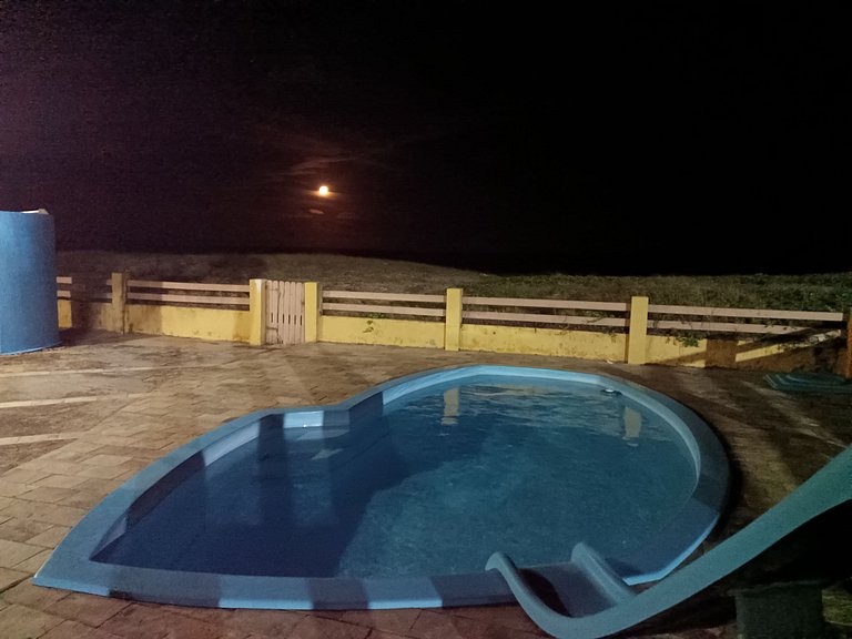 Chalé de Graçandu azul mobiliado